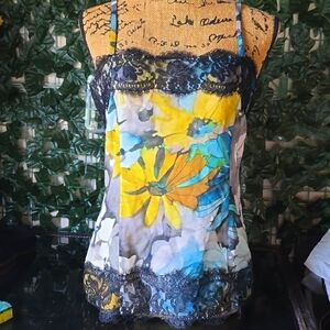 D&G  silk top   Authentic 😍 Sz It 46